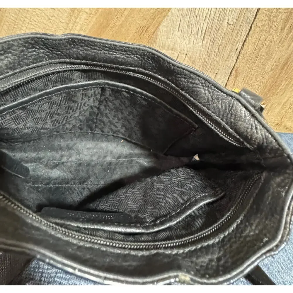 Michael Kors Black Pebbled Leather Bag Crossbody Strap Zipper Outer Pocket